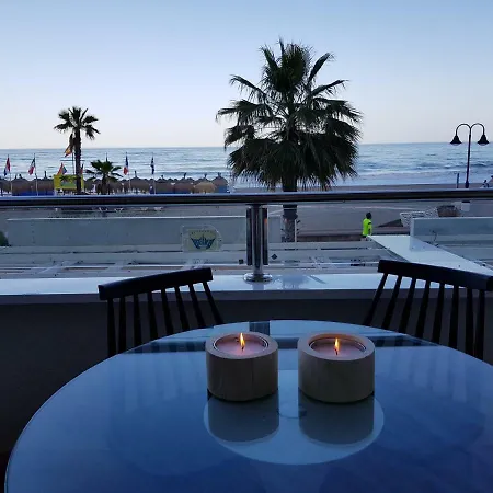 Apartamento Lujoso Estudio Frontal Al Mar